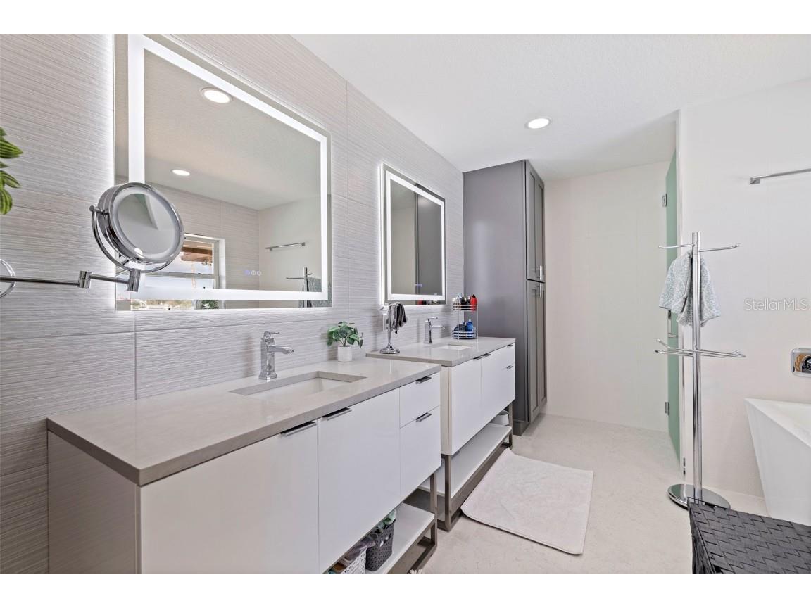 7827 9th Avenue S Saint Petersburg FL 33707 TB8453353 image30