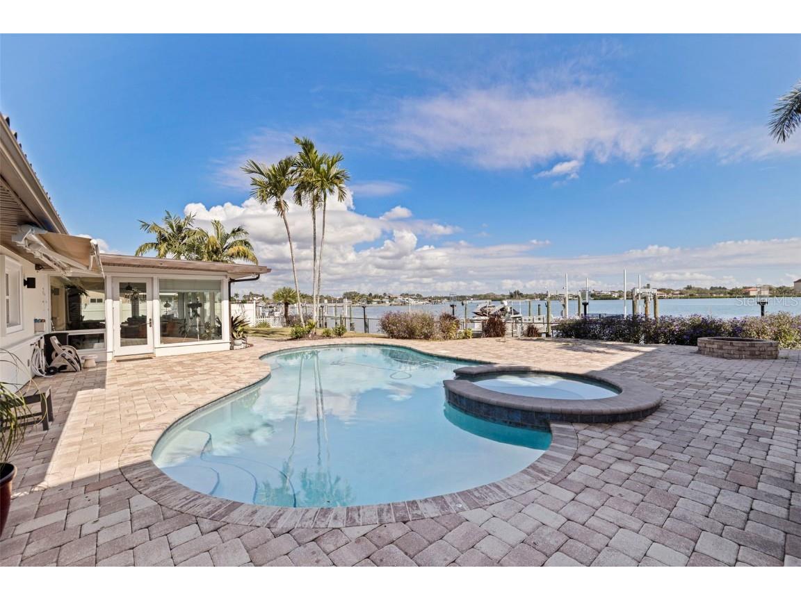 7827 9th Avenue S Saint Petersburg FL 33707 TB8453353 image36