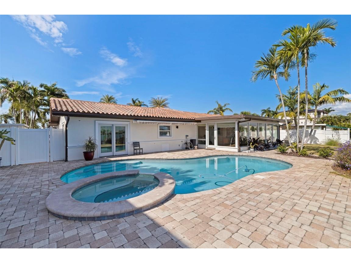 7827 9th Avenue S Saint Petersburg FL 33707 TB8453353 image37