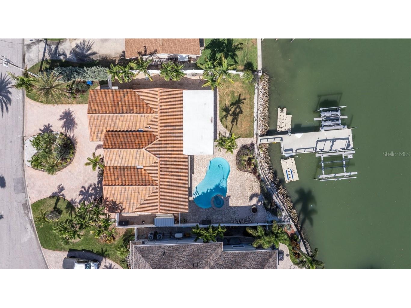 7827 9th Avenue S Saint Petersburg FL 33707 TB8453353 image5