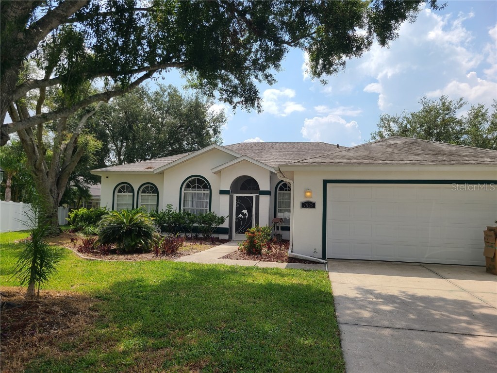 7828 48th Place E Bradenton FL 34203 A4581508 image1