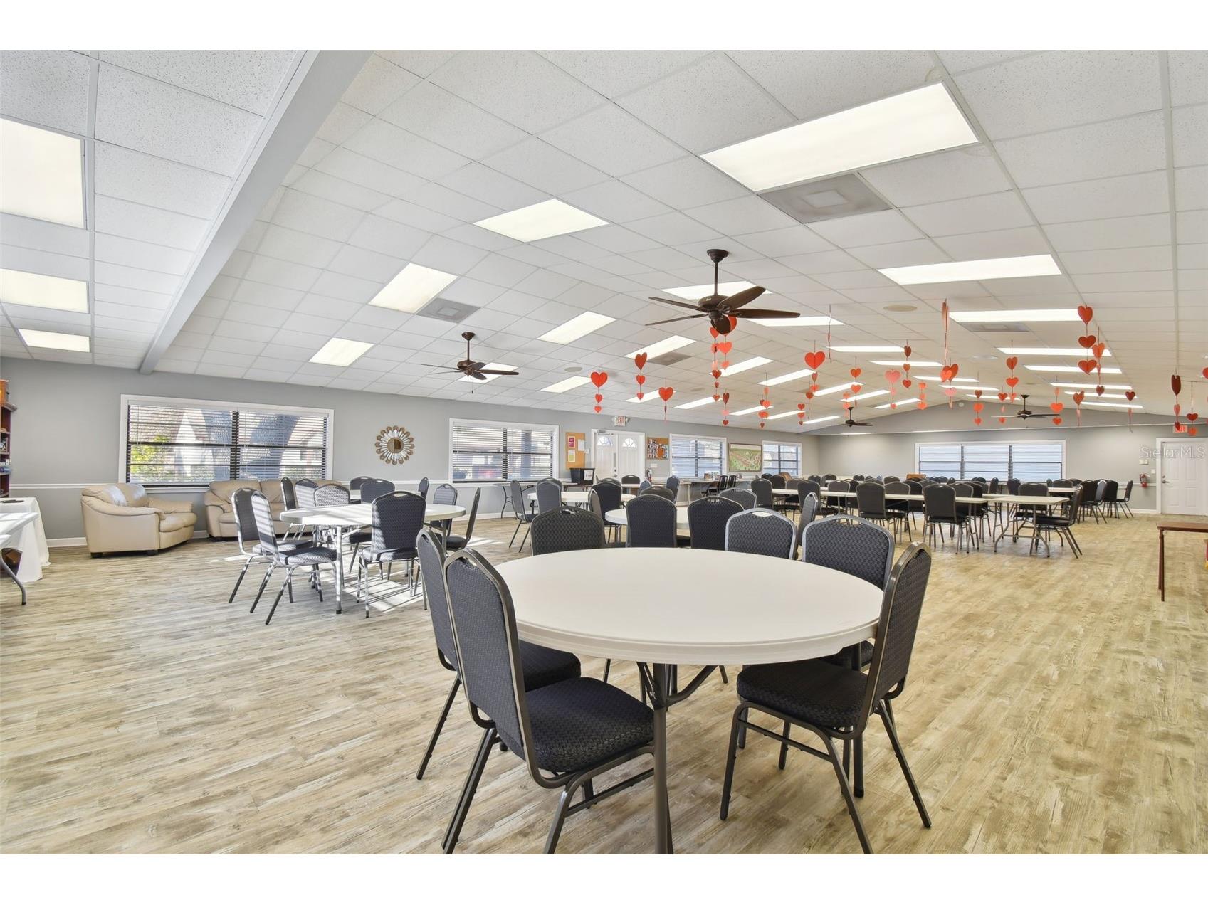 7828 Radcliffe Circle Port Richey FL 34668 TB8493195 image60