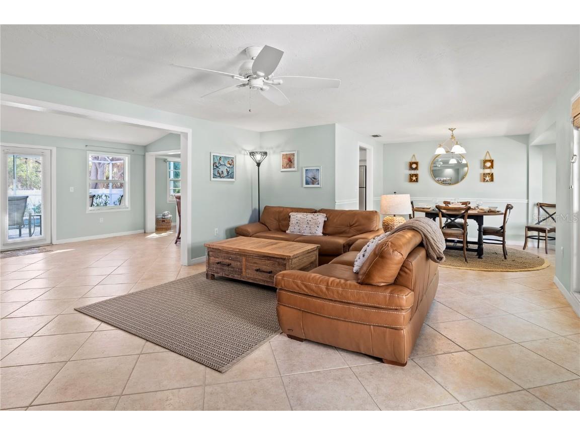 783 Birdsong Lane Sarasota FL 34242 A4670796 image11