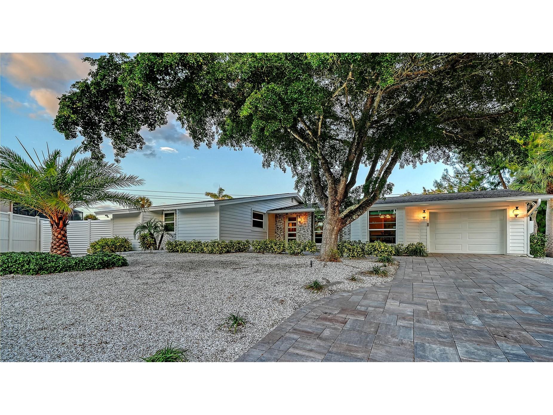 783 Birdsong Lane Sarasota FL 34242 A4699463 image1