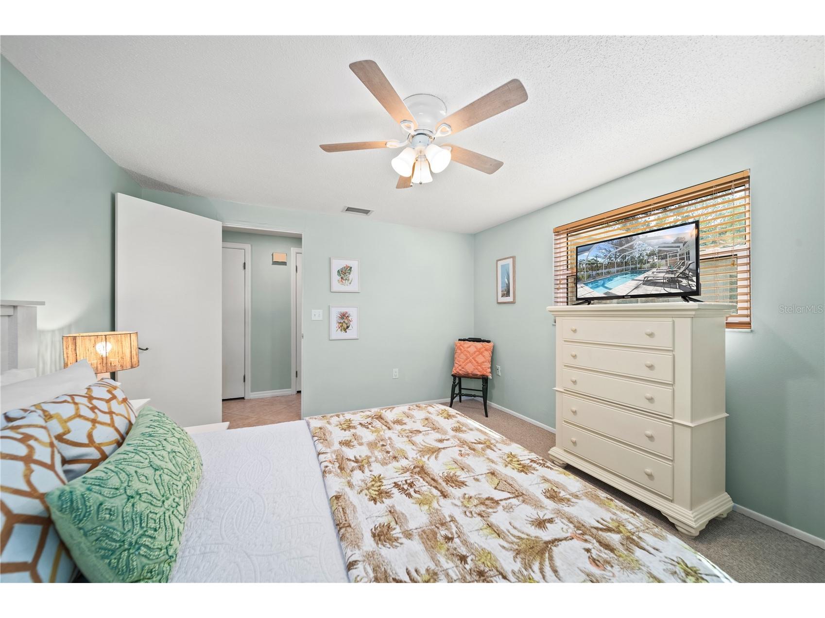 783 Birdsong Lane Sarasota FL 34242 A4699463 image28