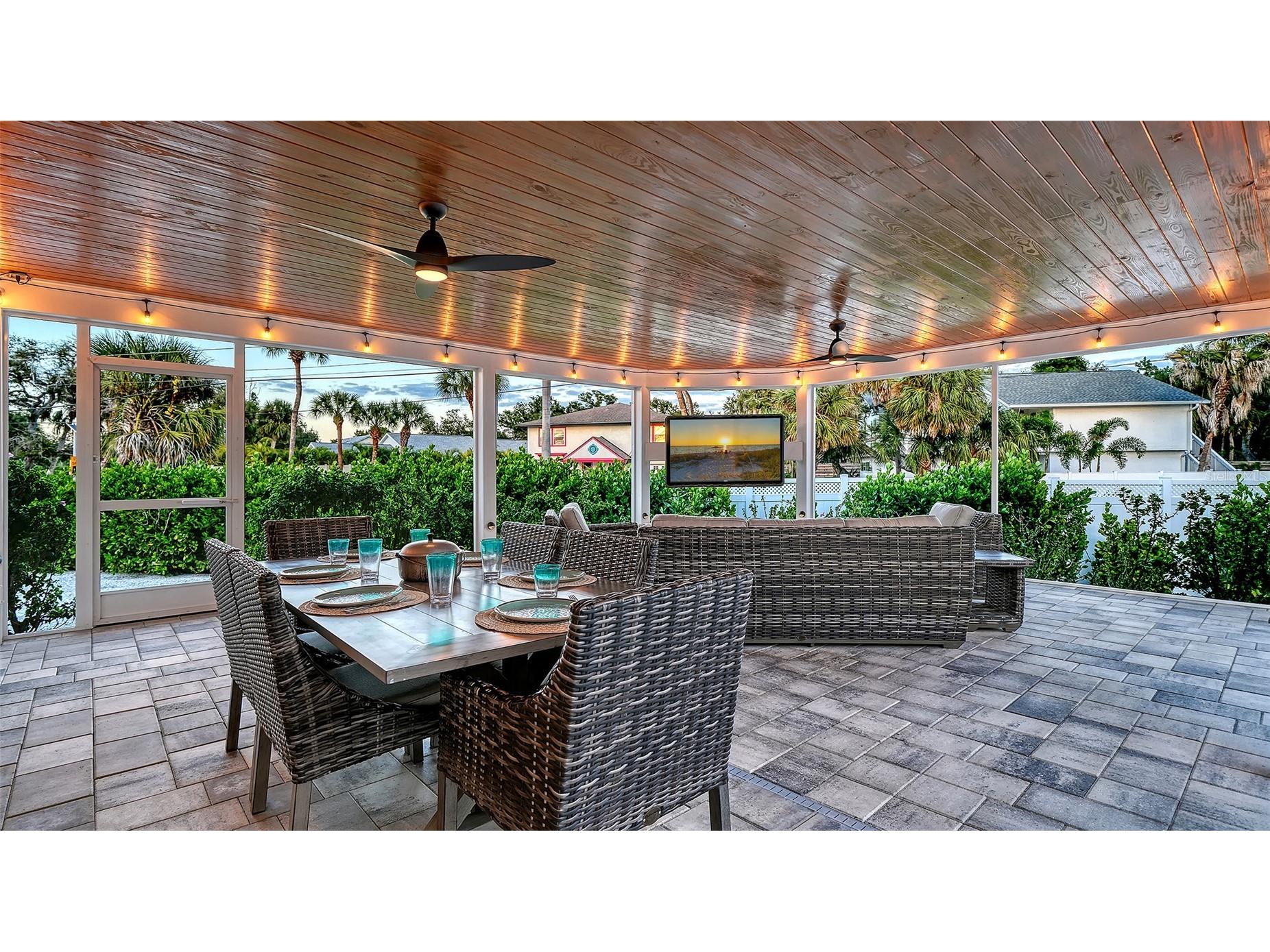 783 Birdsong Lane Sarasota FL 34242 A4699463 image42