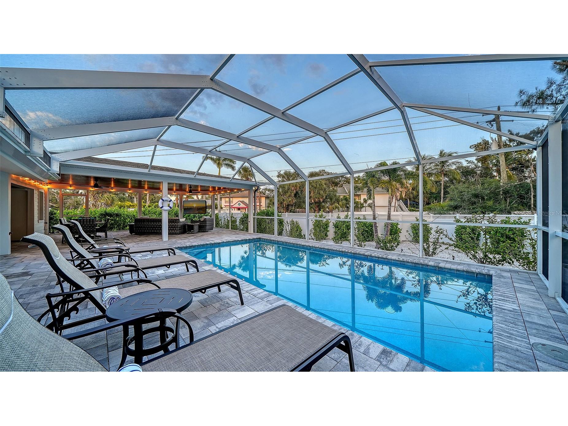 783 Birdsong Lane Sarasota FL 34242 A4699463 image8