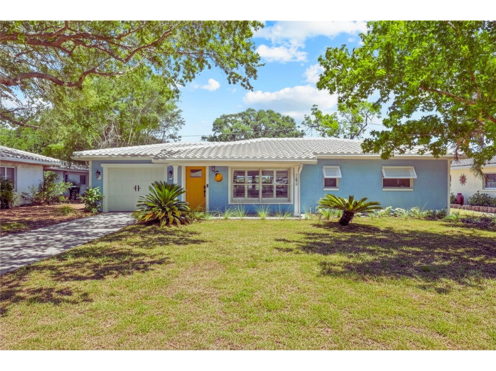 783 Manor Drive W Dunedin FL 34698 TB8503832 image1
