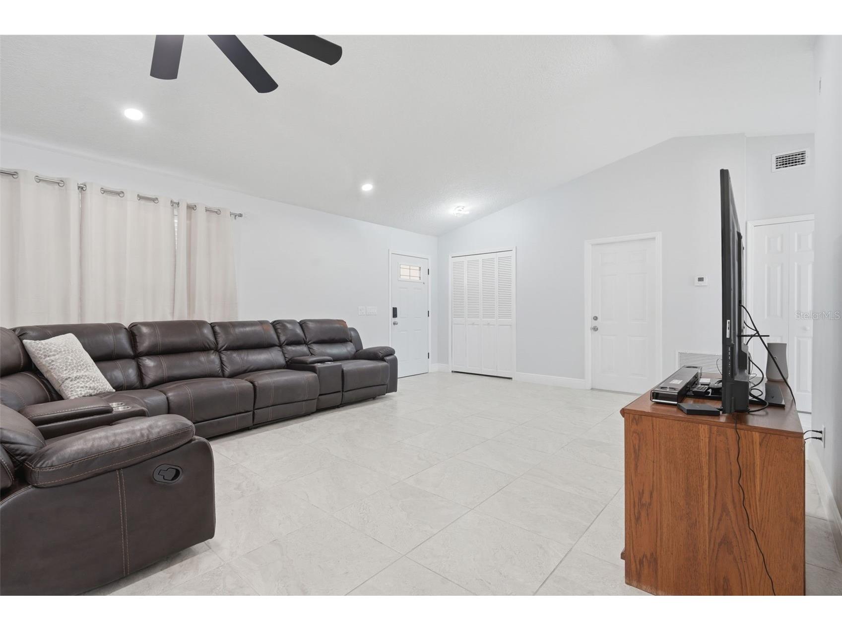 783 S Atmore Circle Deltona FL 32725 V4948227 image6