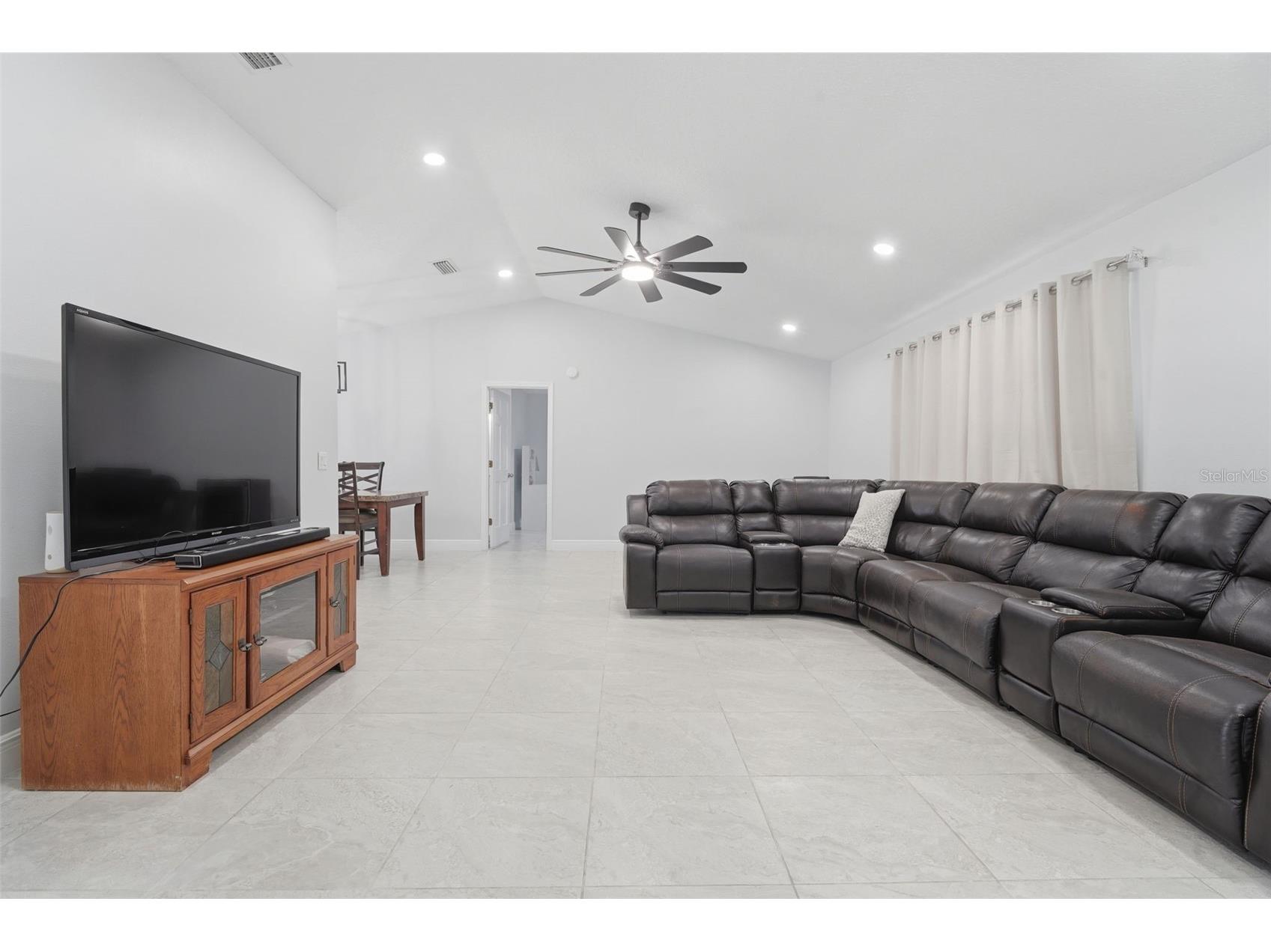 783 S Atmore Circle Deltona FL 32725 V4948227 image7