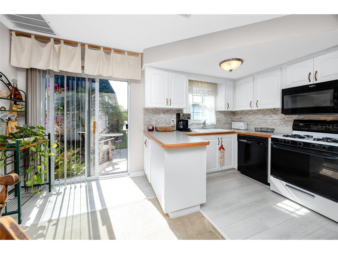 7830 39th Terrace N Saint Petersburg FL 33709 TB8452583 image3