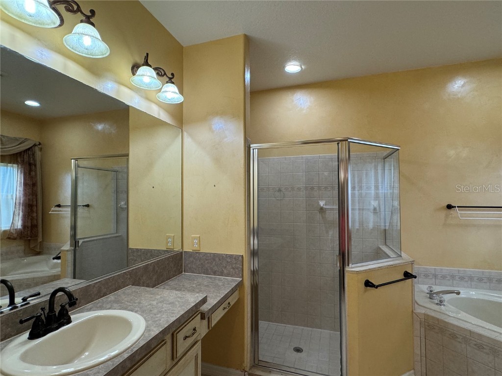 7832 Kavanagh Court Sarasota FL 34240 A4664165 image31