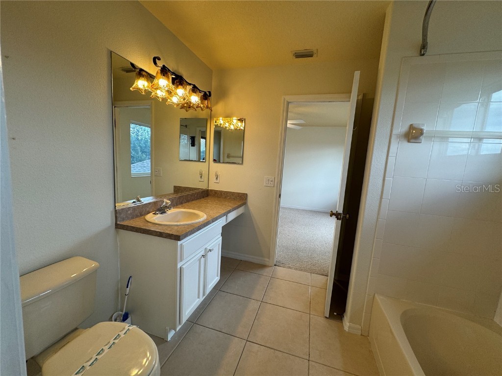 7832 Kavanagh Court Sarasota FL 34240 A4664165 image64