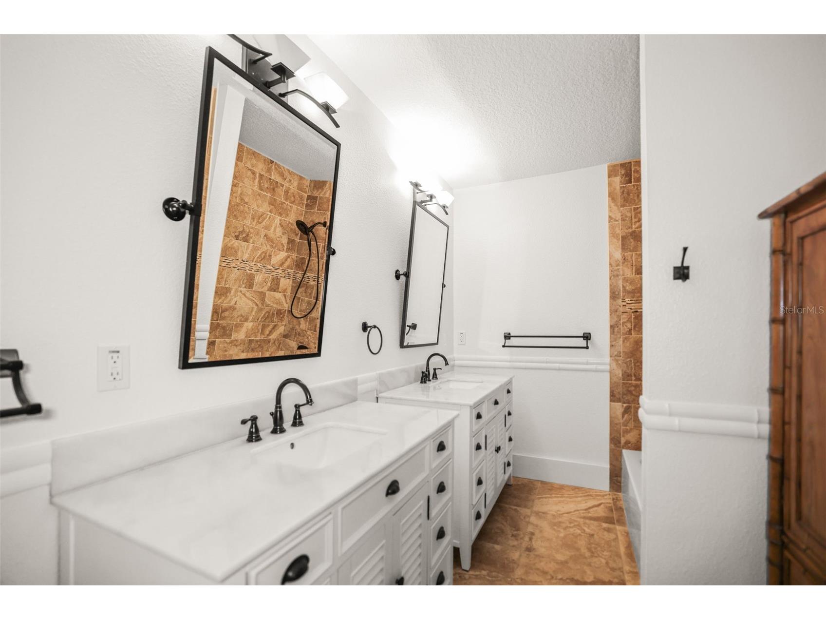 7833 1st Avenue S Saint Petersburg FL 33707 TB8477906 image20