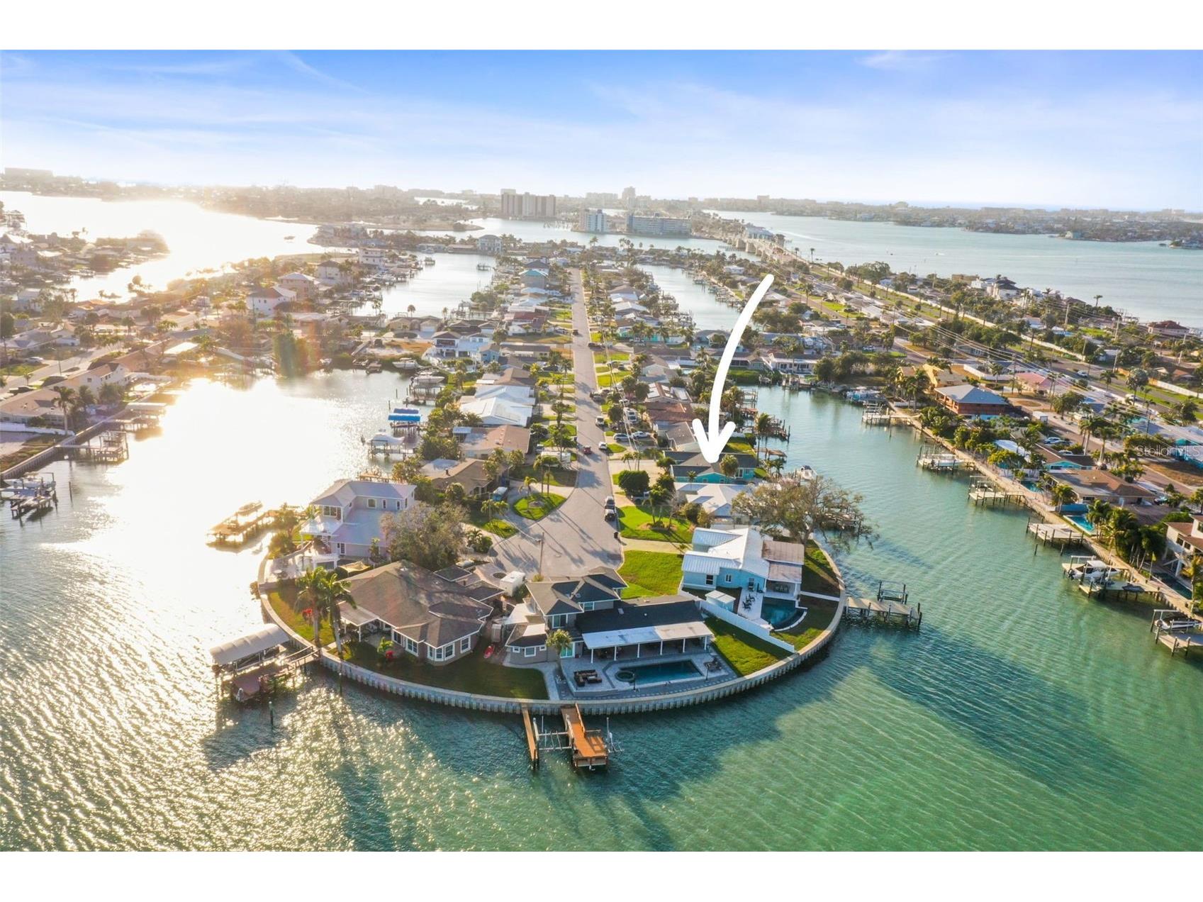 7833 1st Avenue S Saint Petersburg FL 33707 TB8477906 image3