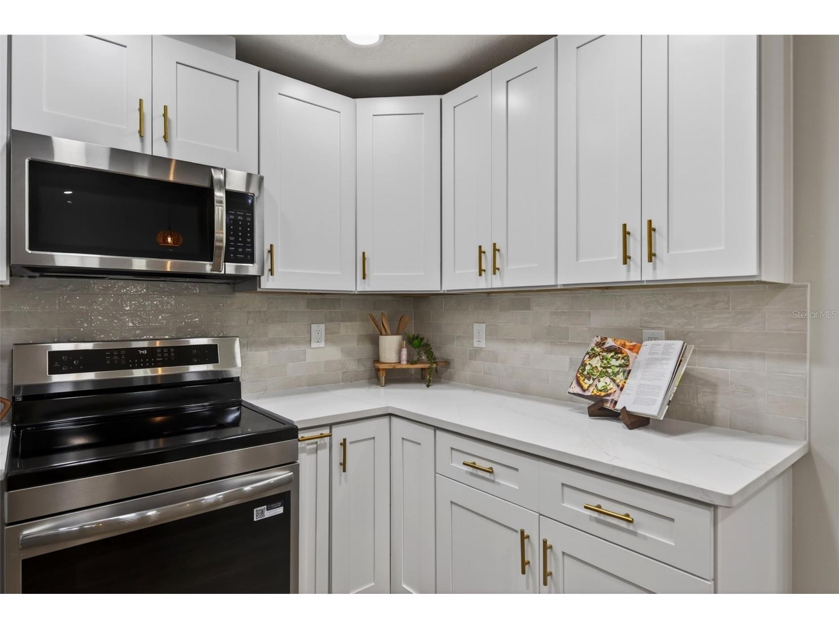 7833 Bristol Court Saint Petersburg FL 33709 - JOE'S CREEK TB8495965 image29