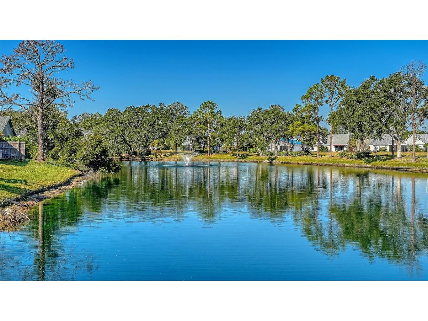 7833 Ontario Street Circle Sarasota FL 34243 A4673199 image37