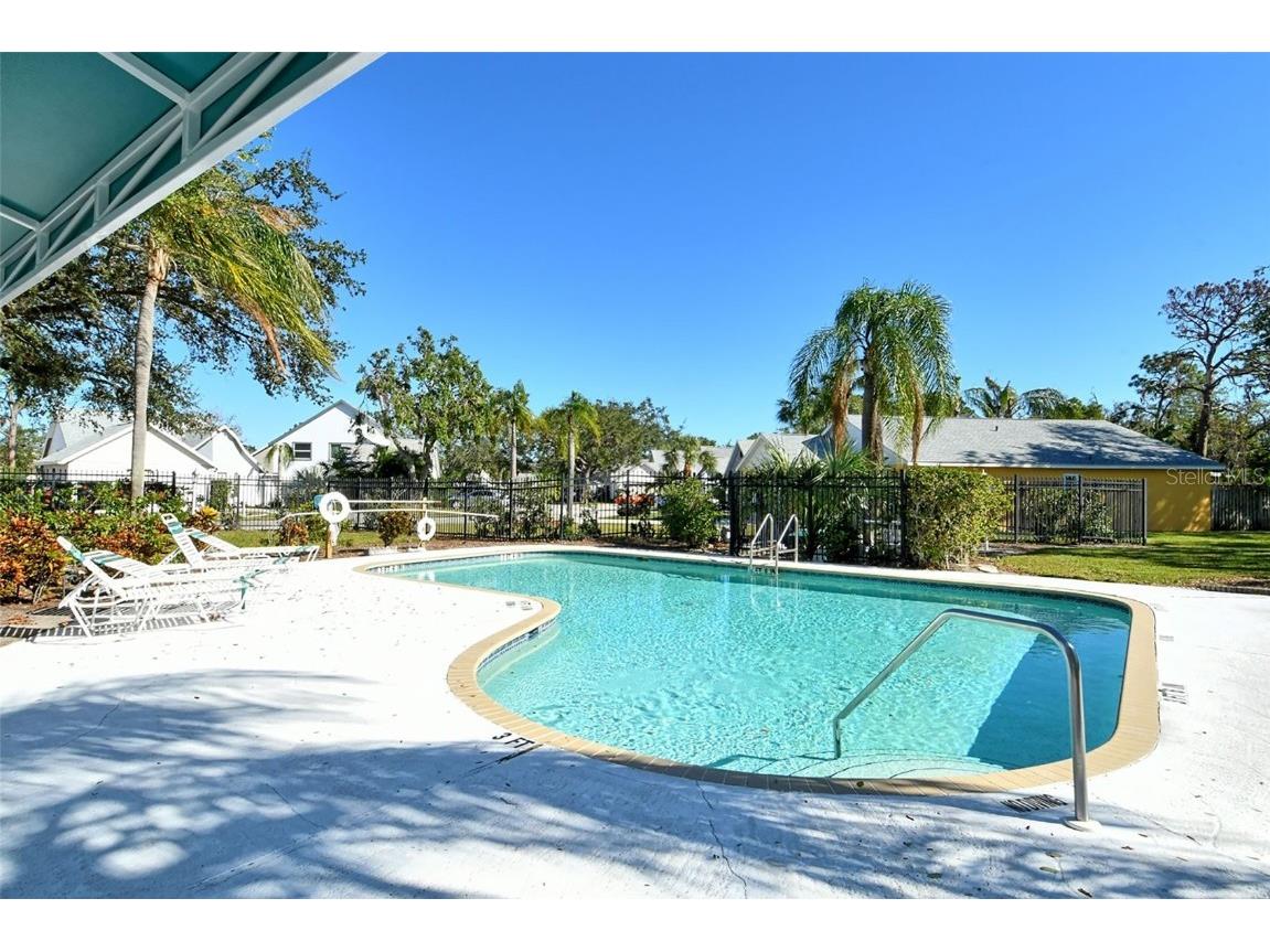 7833 Ontario Street Circle Sarasota FL 34243 A4673199 image47