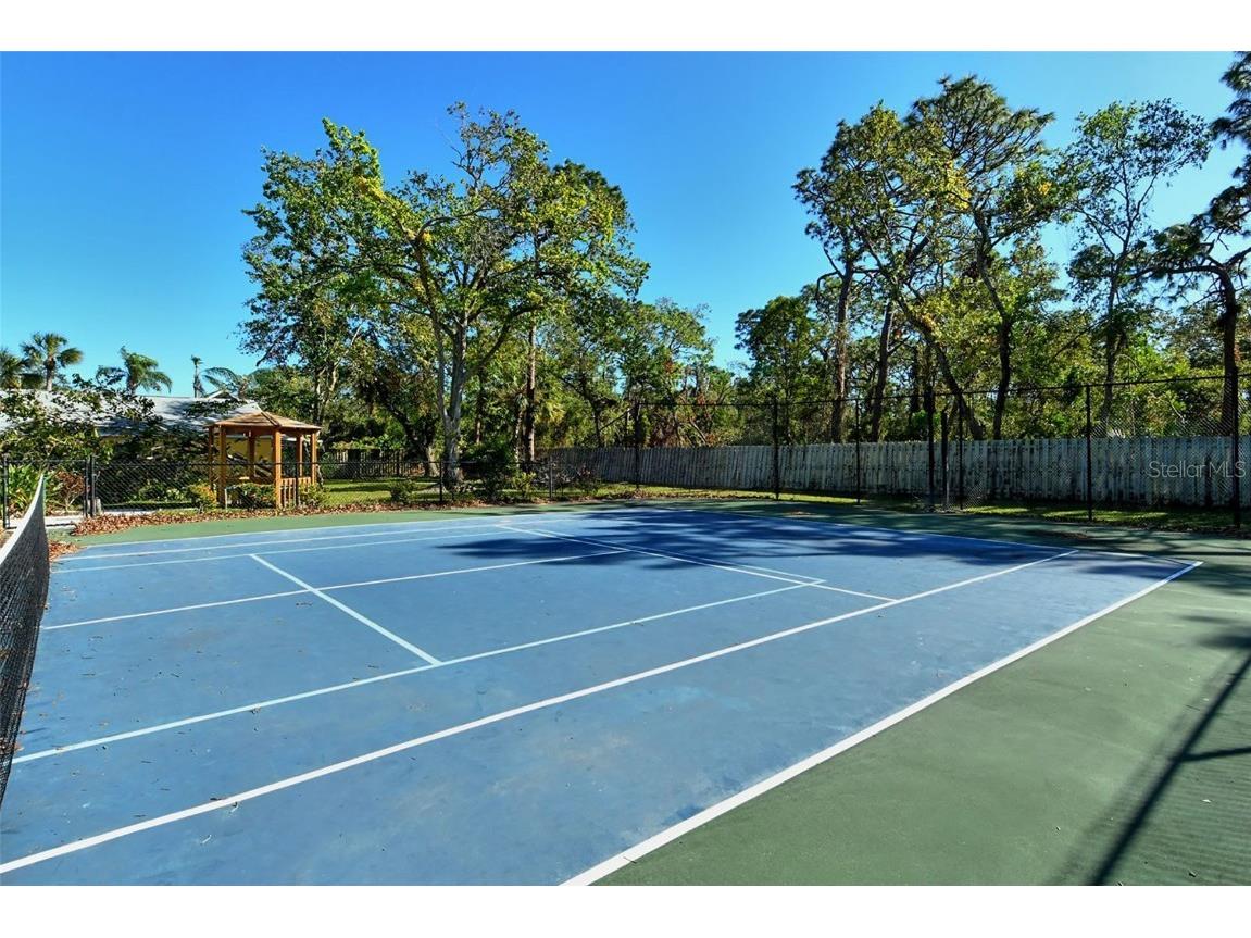 7833 Ontario Street Circle Sarasota FL 34243 A4673199 image50