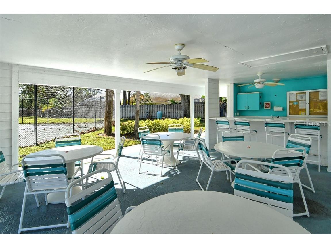 7833 Ontario Street Circle Sarasota FL 34243 A4673199 image52