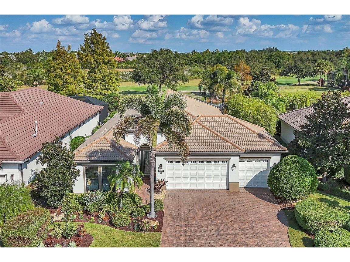 7833 Valderrama Way Lakewood Ranch FL 34202 A4674208 image2