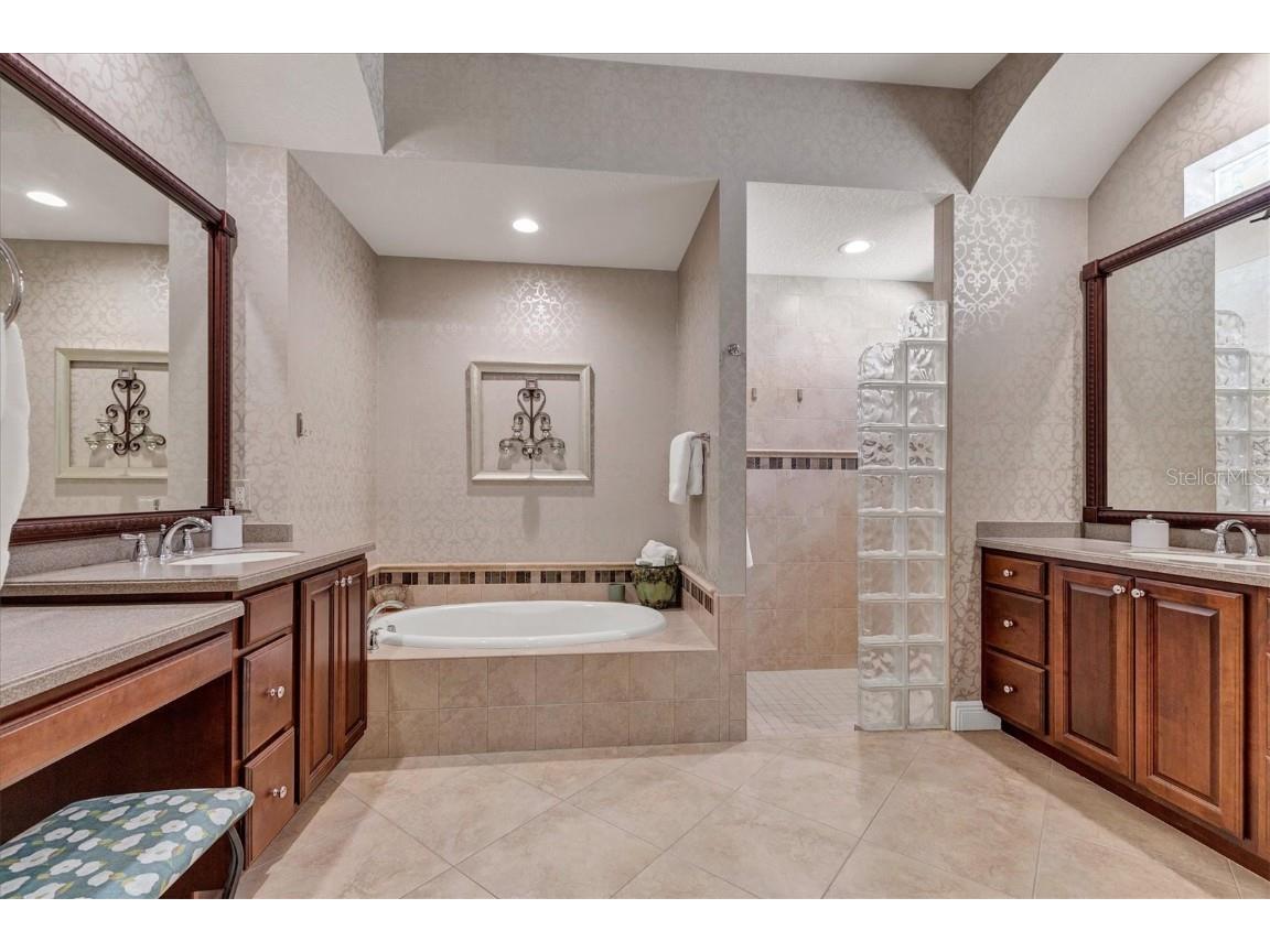 7833 Valderrama Way Lakewood Ranch FL 34202 A4674208 image22