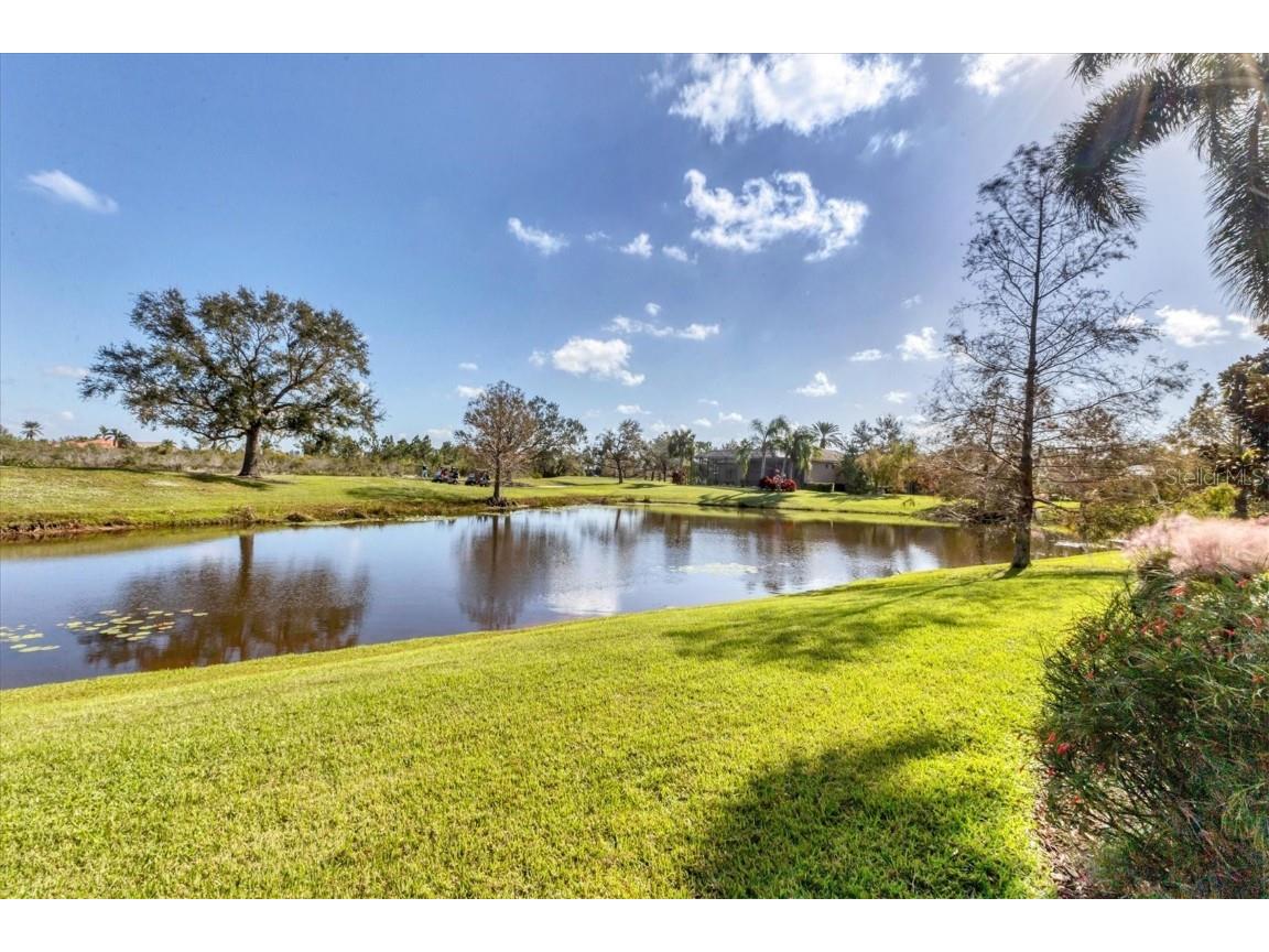 7833 Valderrama Way Lakewood Ranch FL 34202 A4674208 image38