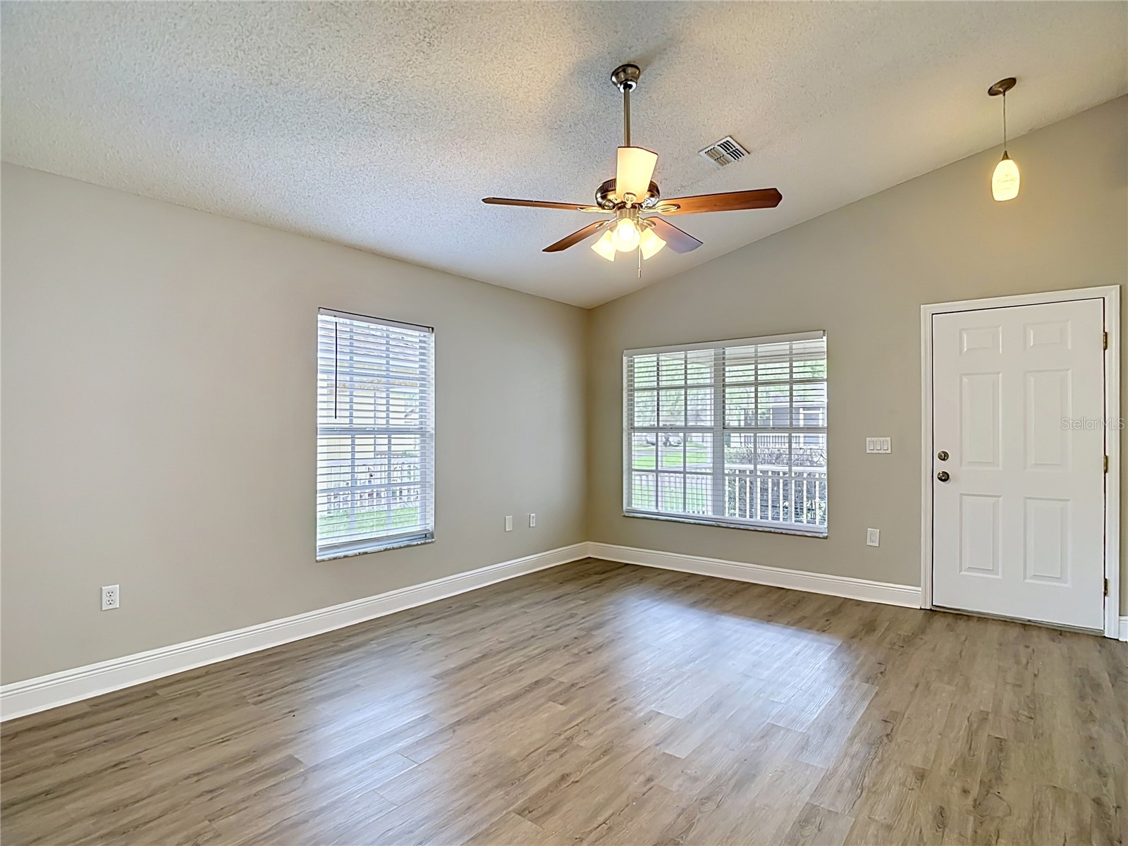 7834 Chadwick Drive New Port Richey FL 34654 C7526865 image3