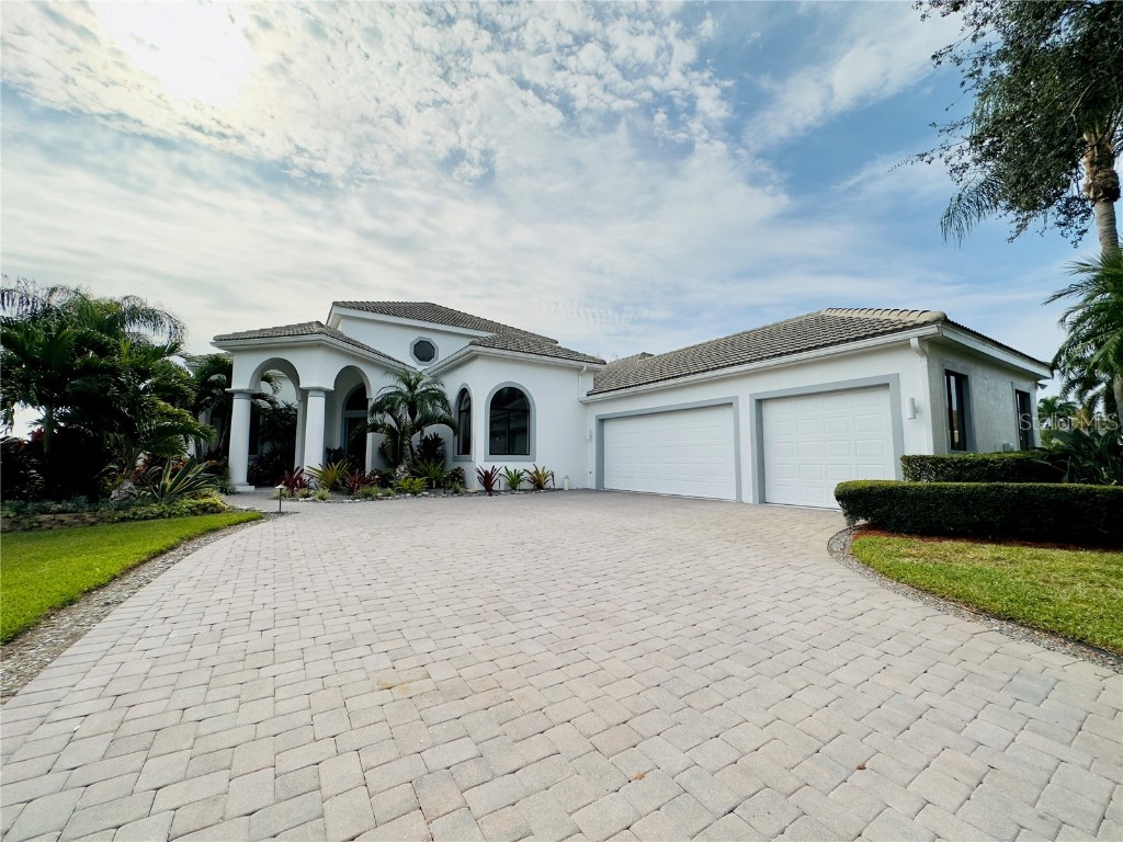 7836 Esperanza Circle Sarasota FL 34238 A4583160 image1