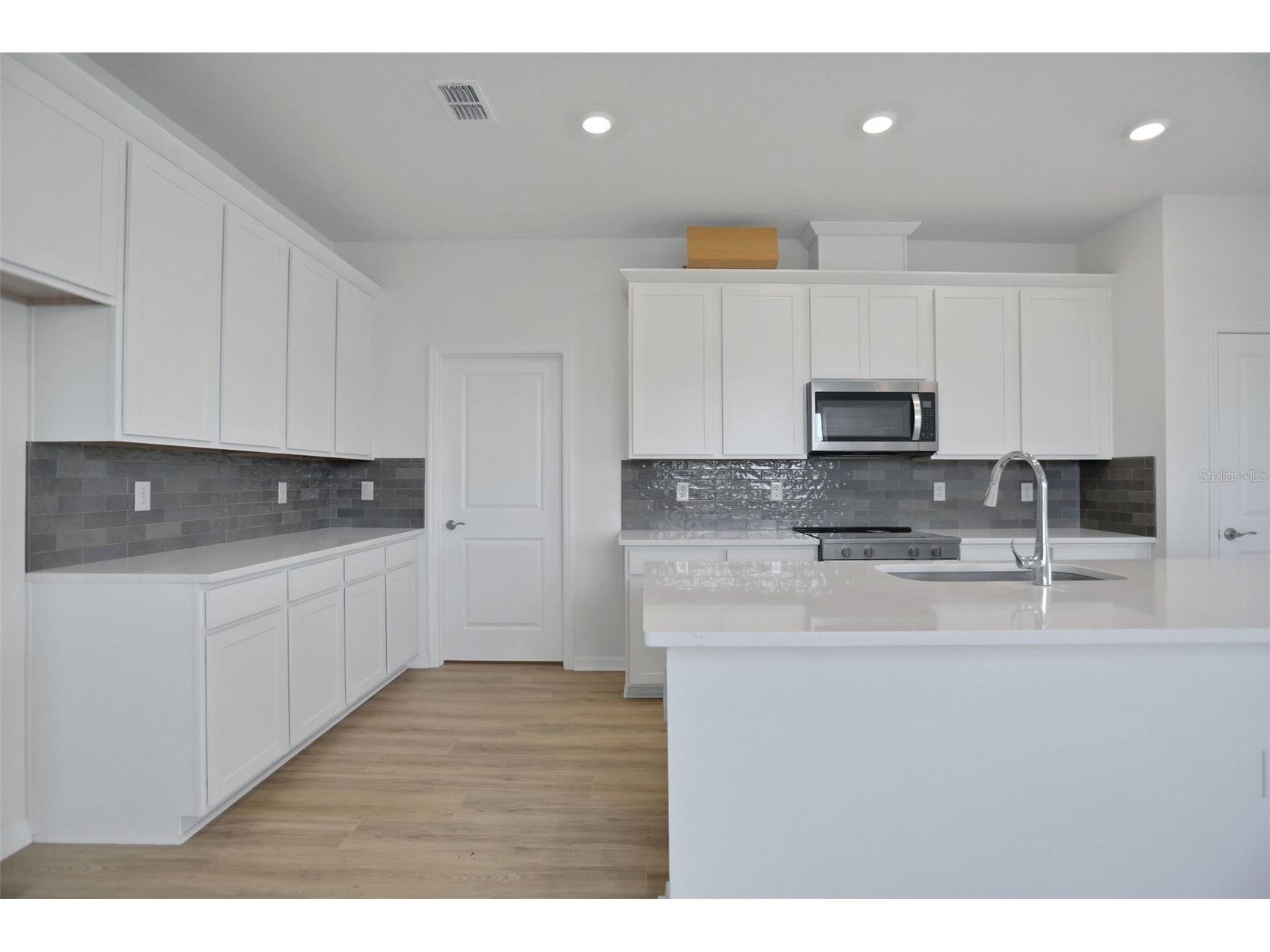 7839 Glen Lily Place Parrish FL 34219 - SEAIRE LAGOON G5113122 image3