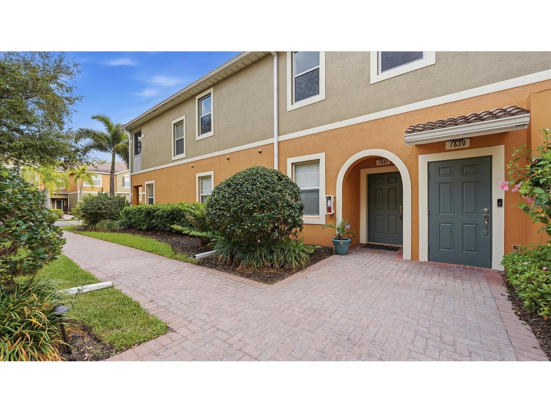 7839 Limestone Lane #12-204 Sarasota FL 34233 A4691596 image1