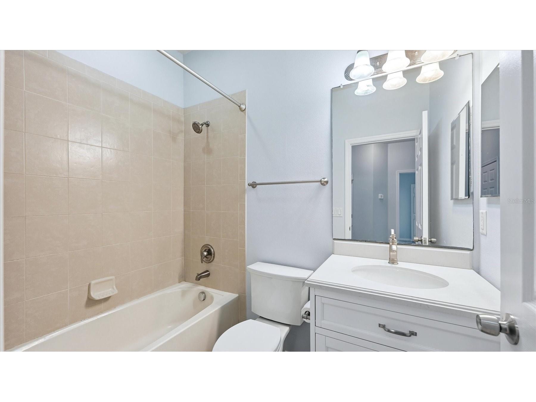 7839 Limestone Lane #12-204 Sarasota FL 34233 A4691596 image24