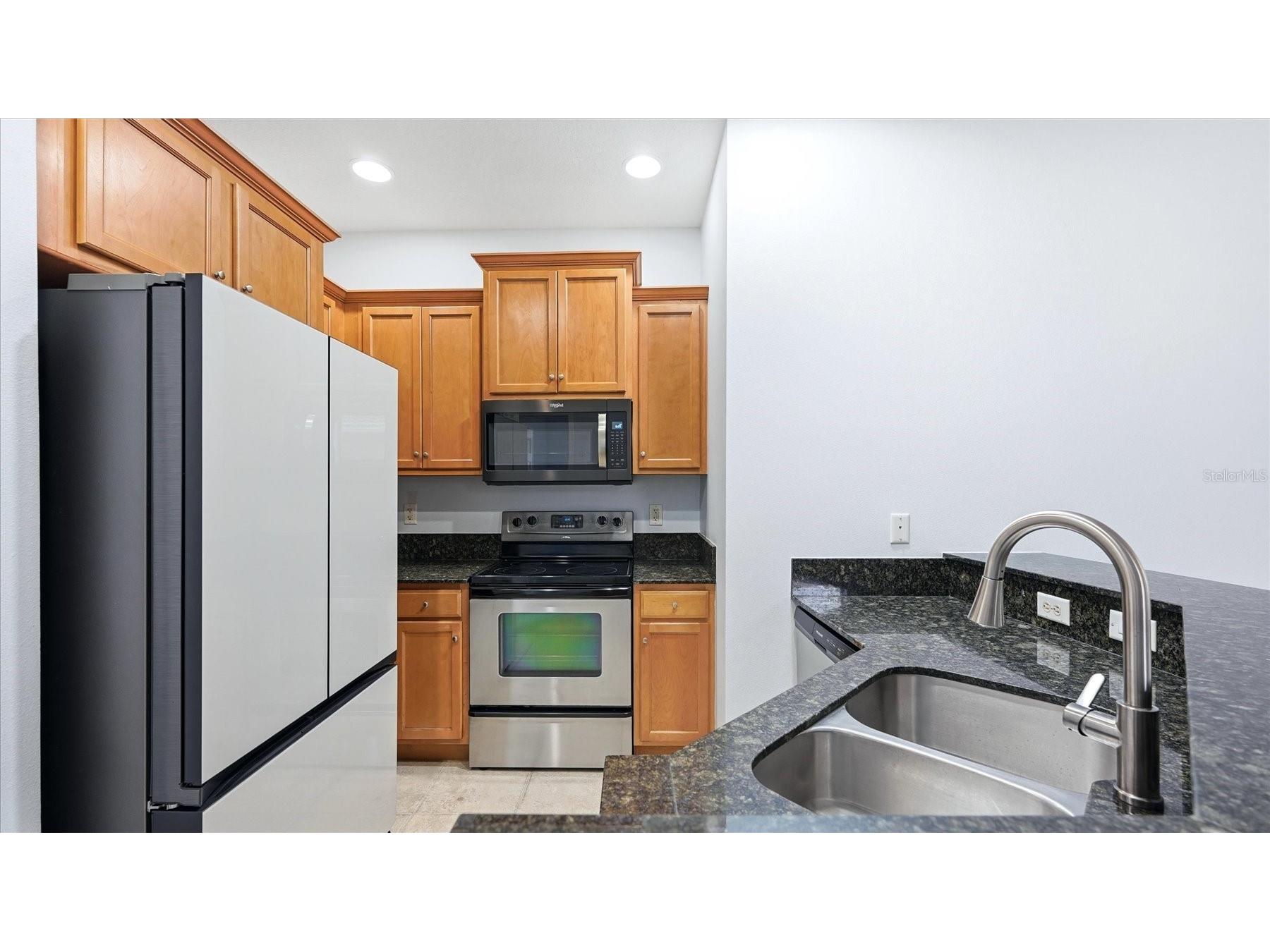 7839 Limestone Lane #12-204 Sarasota FL 34233 A4691596 image3