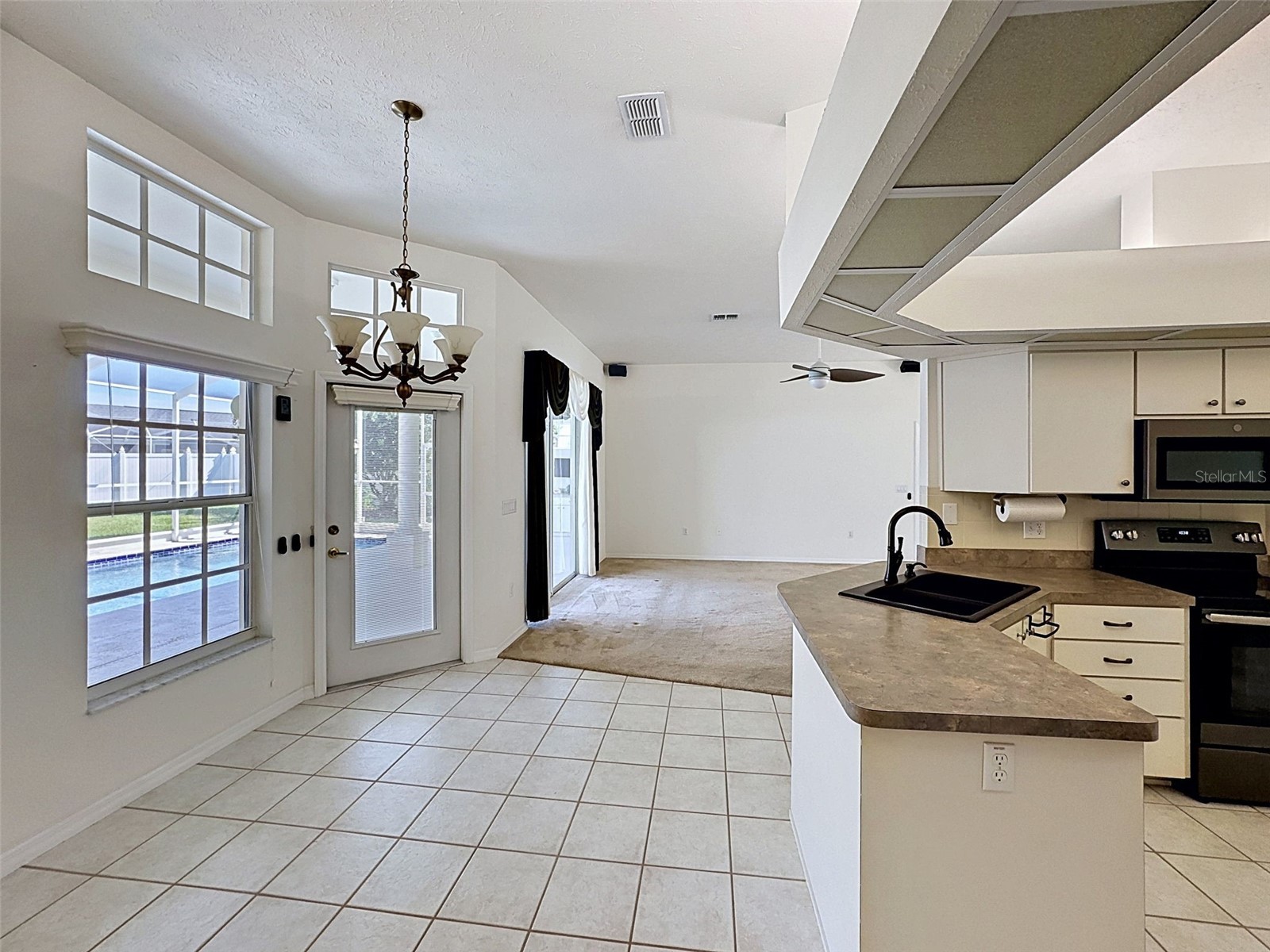 7839 Roundelay Drive New Port Richey FL 34654 W7885632 image12