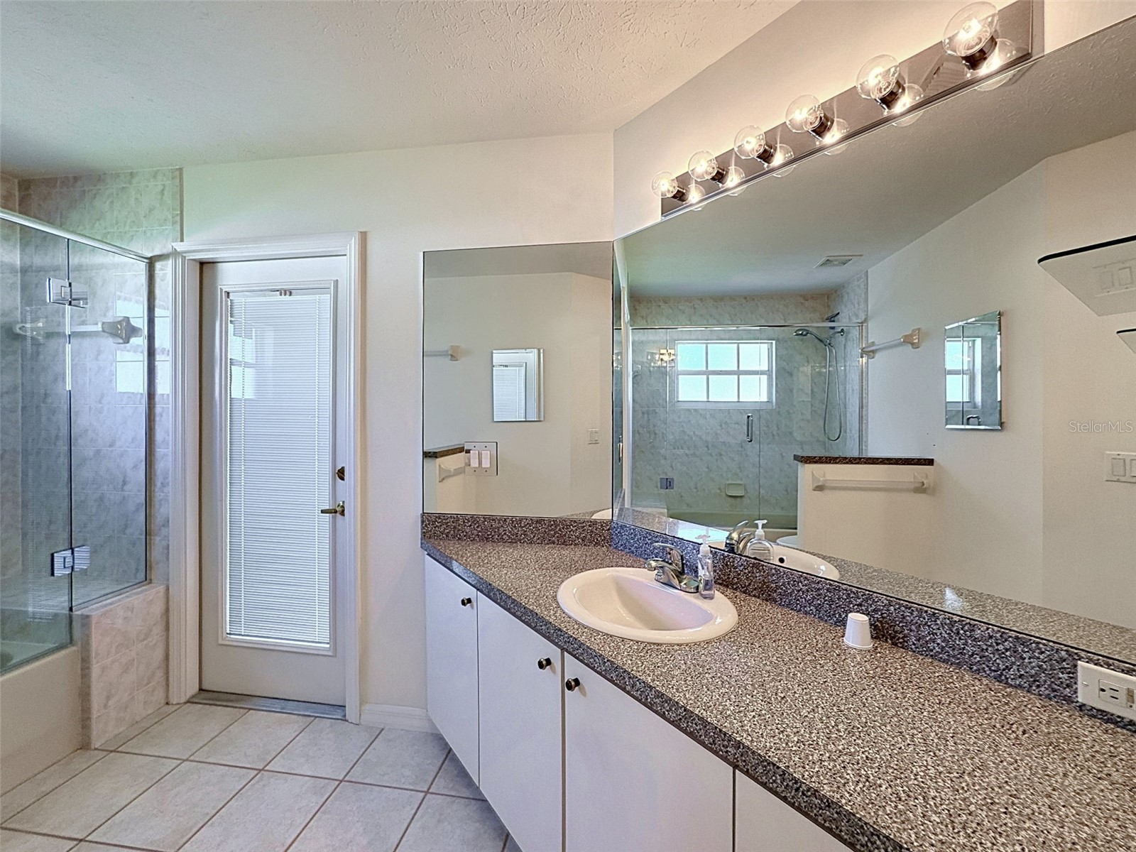 7839 Roundelay Drive New Port Richey FL 34654 W7885632 image28