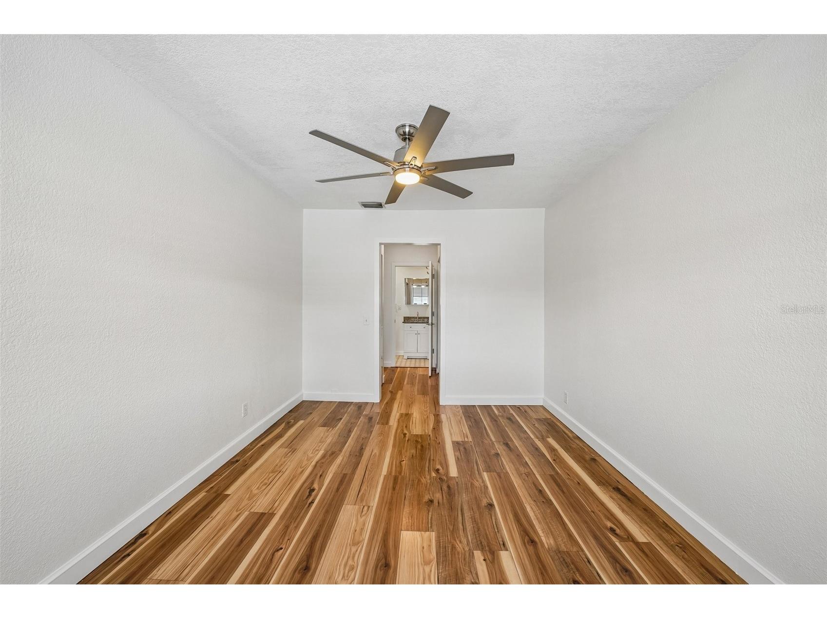 784 87th Avenue N Saint Petersburg FL 33702 TB8507726 image21