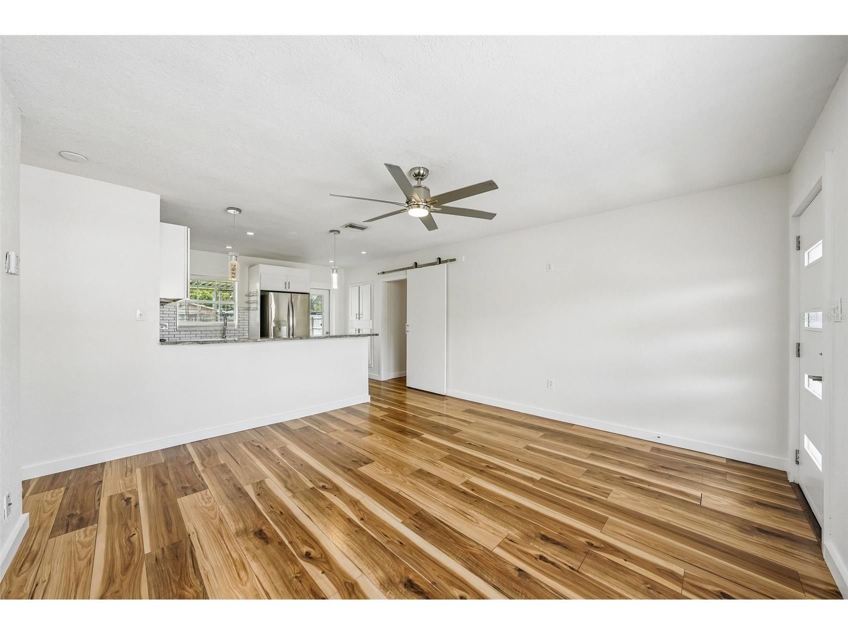 784 87th Avenue N Saint Petersburg FL 33702 TB8507726 image7