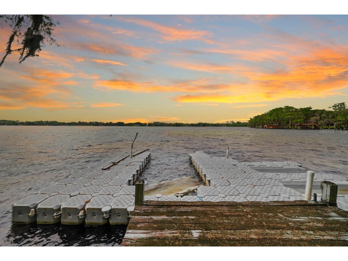 784 Millshore Drive Chuluota FL 32766 - LAKE MILLS O6008362 image1