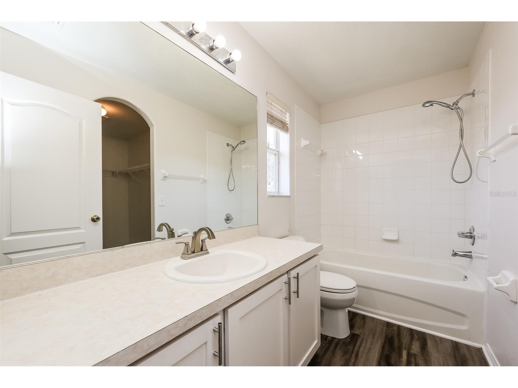 7840 Bristol Park Drive Apollo Beach FL 33572 TB8502666 image8