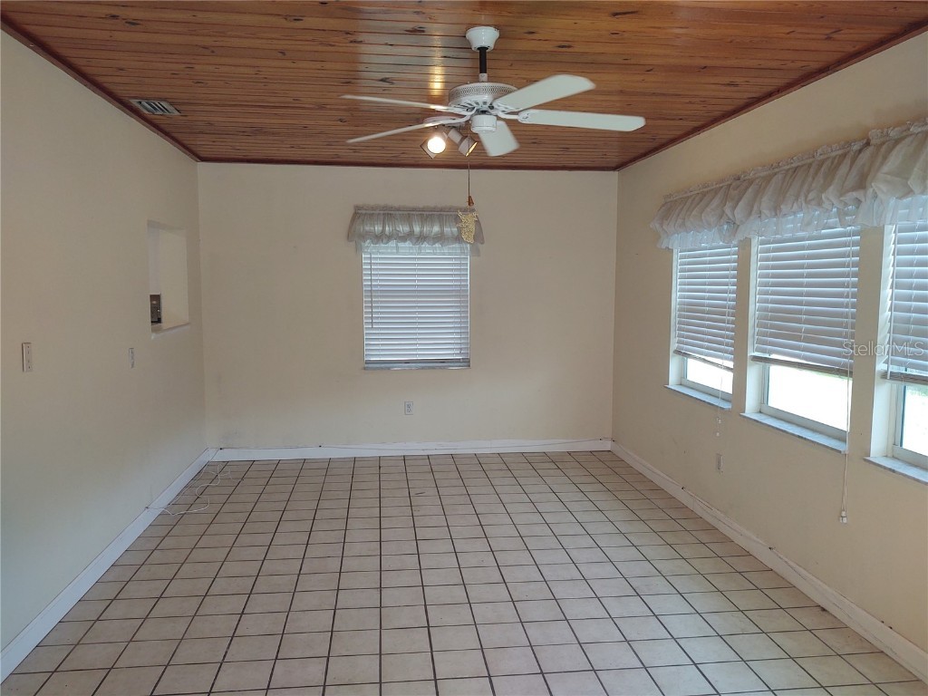 7841 Lightfoot Drive New Port Richey FL 34653 TB8411485 image4