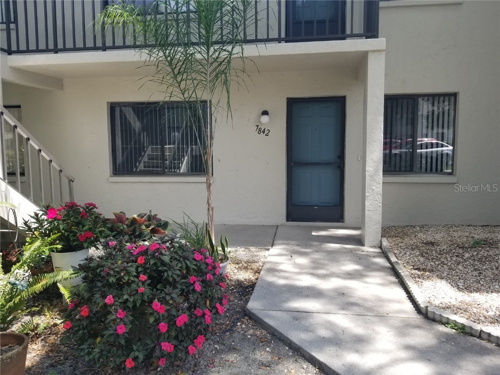 7842 Eagle Creek Drive #7842 Sarasota FL 34243 A4571780 image1