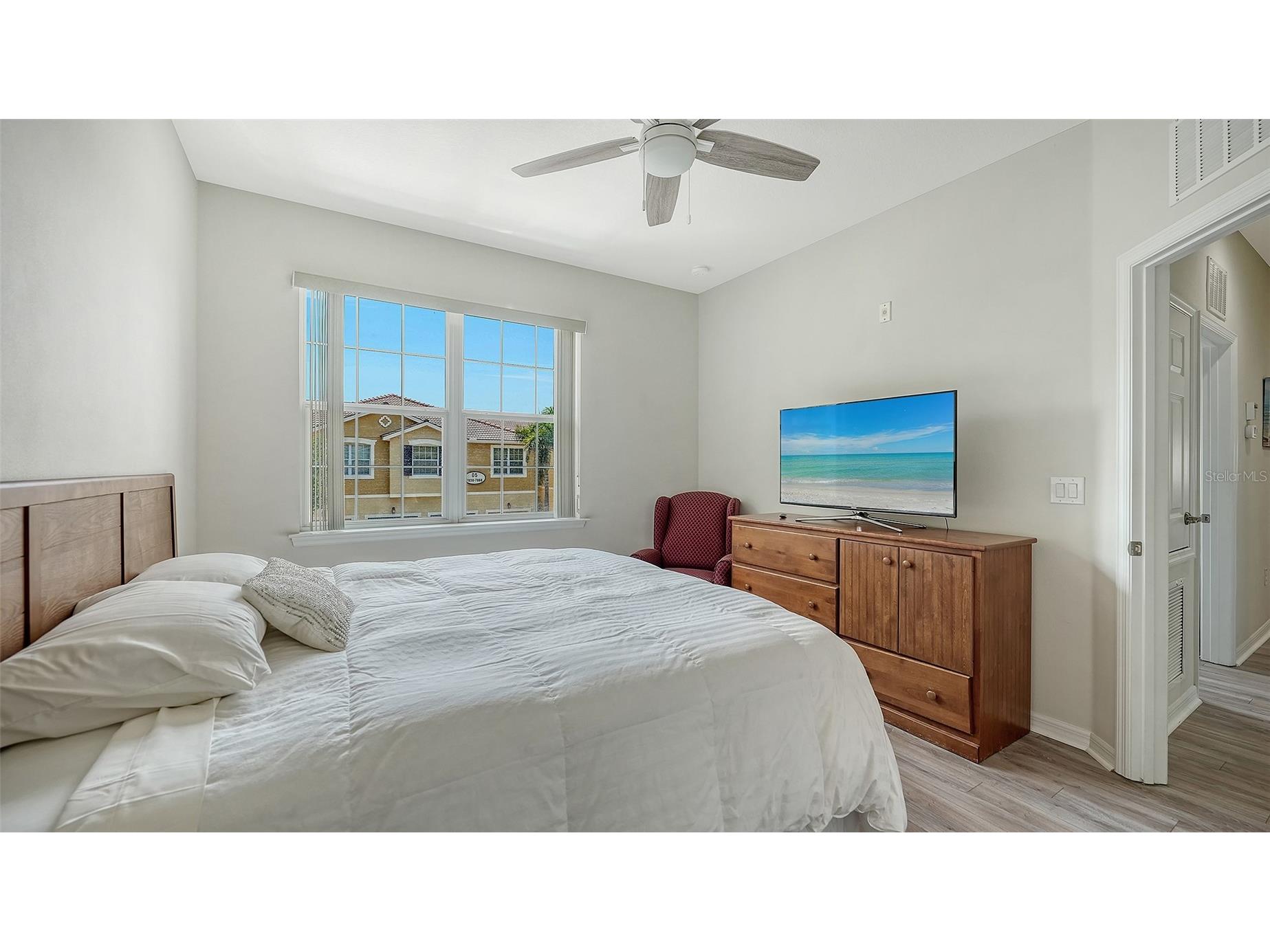 7843 Moonstone Drive #24-202 Sarasota FL 34233 A4692944 image20