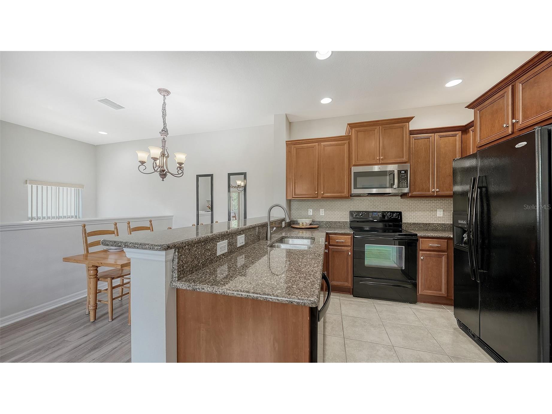 7843 Moonstone Drive #24-202 Sarasota FL 34233 A4692944 image9