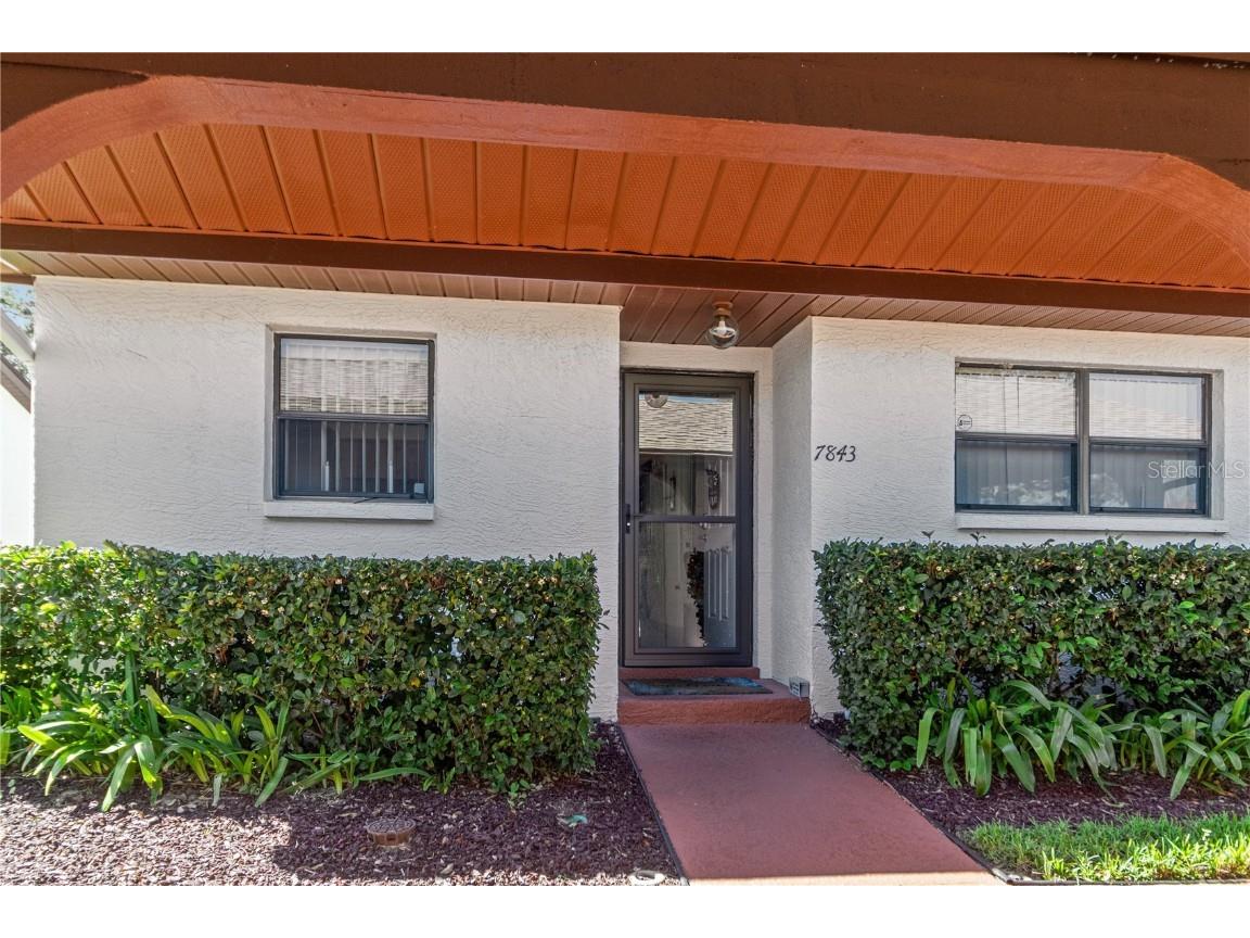 7843 Radcliffe Circle #7843 Port Richey FL 34668 W7872749 image1