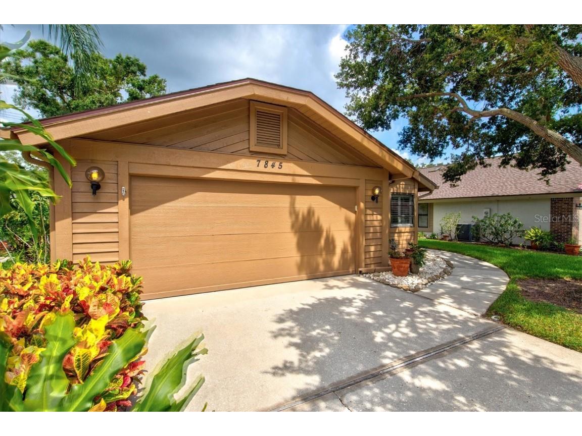 7845 Pine Trace Drive #7845 Sarasota FL 34243 A4575242 image1