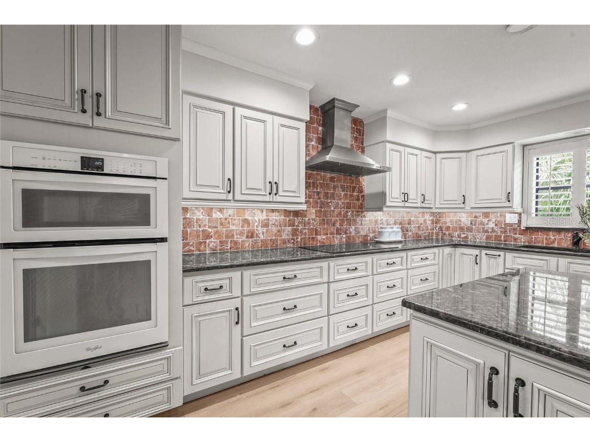 7845 Pine Trace Drive Sarasota FL 34243 A4665103 image16