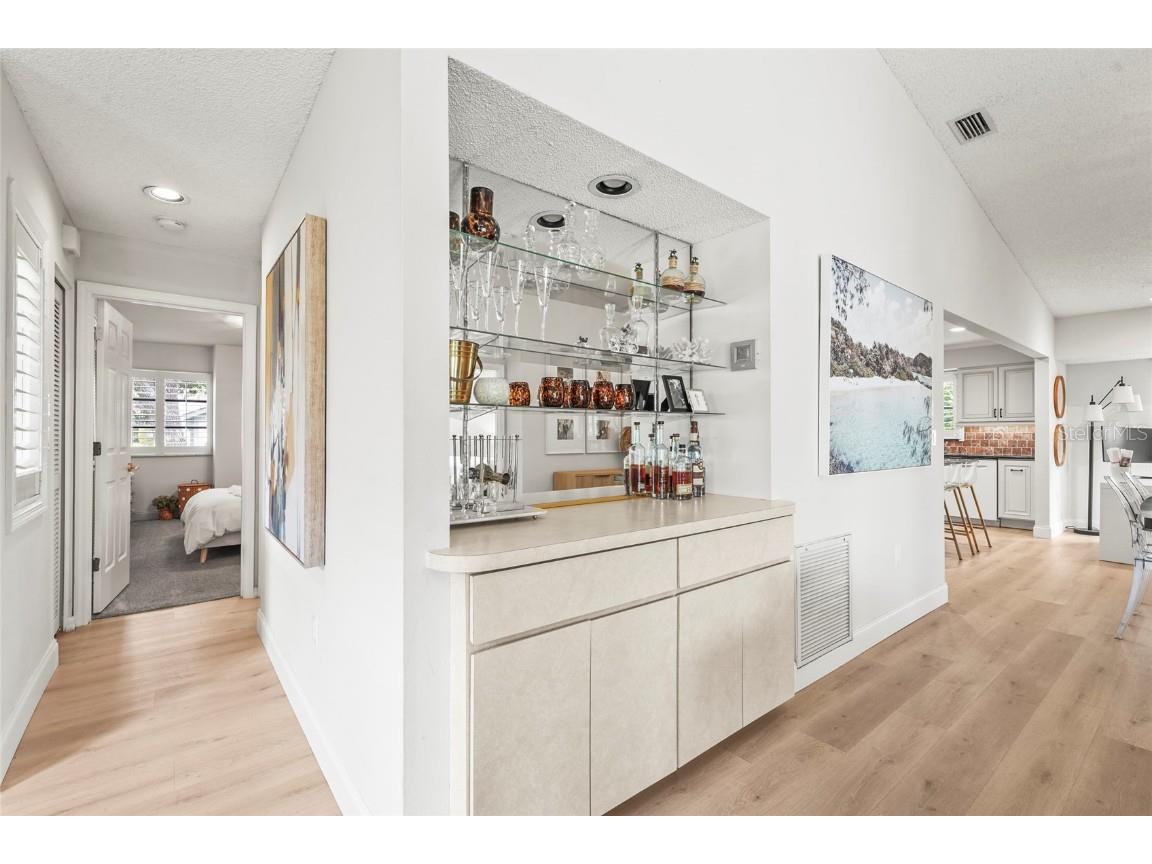 7845 Pine Trace Drive Sarasota FL 34243 A4665103 image17