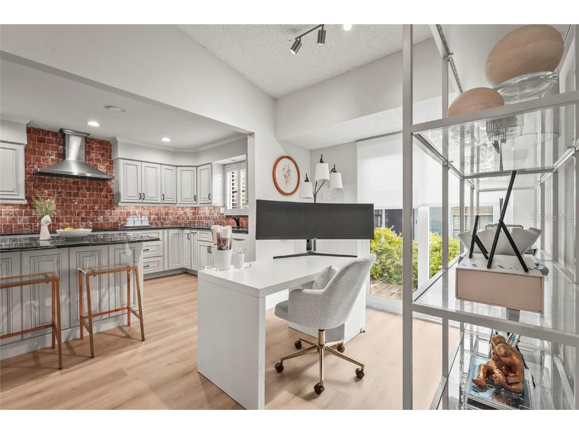 7845 Pine Trace Drive Sarasota FL 34243 A4665103 image22