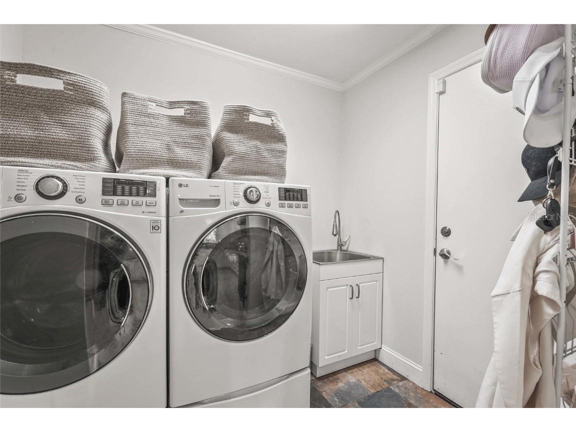 7845 Pine Trace Drive Sarasota FL 34243 A4665103 image36