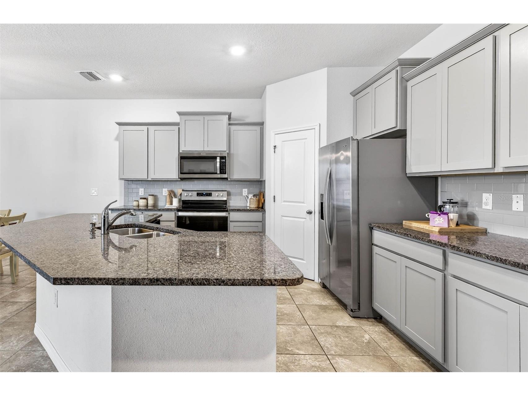 7847 Stonebrook Circle Wesley Chapel FL 33545 TB8431431 image17